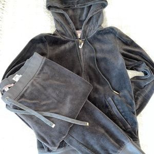 Juicy couture sweat suite
